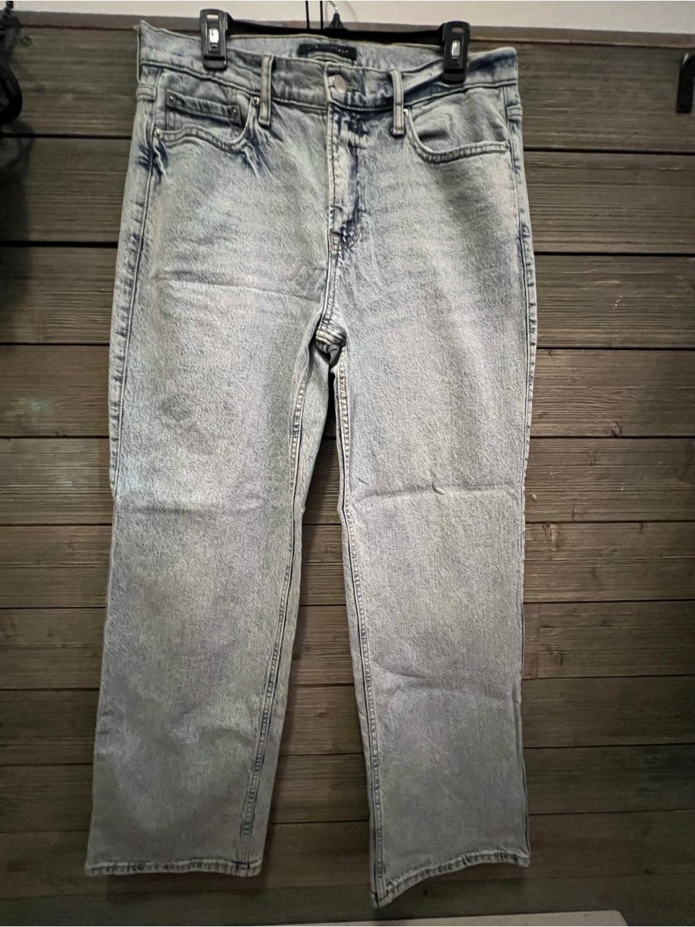 Aeropostale 90s Distressed Light Wash Women’s Relaxed Fit Jeans